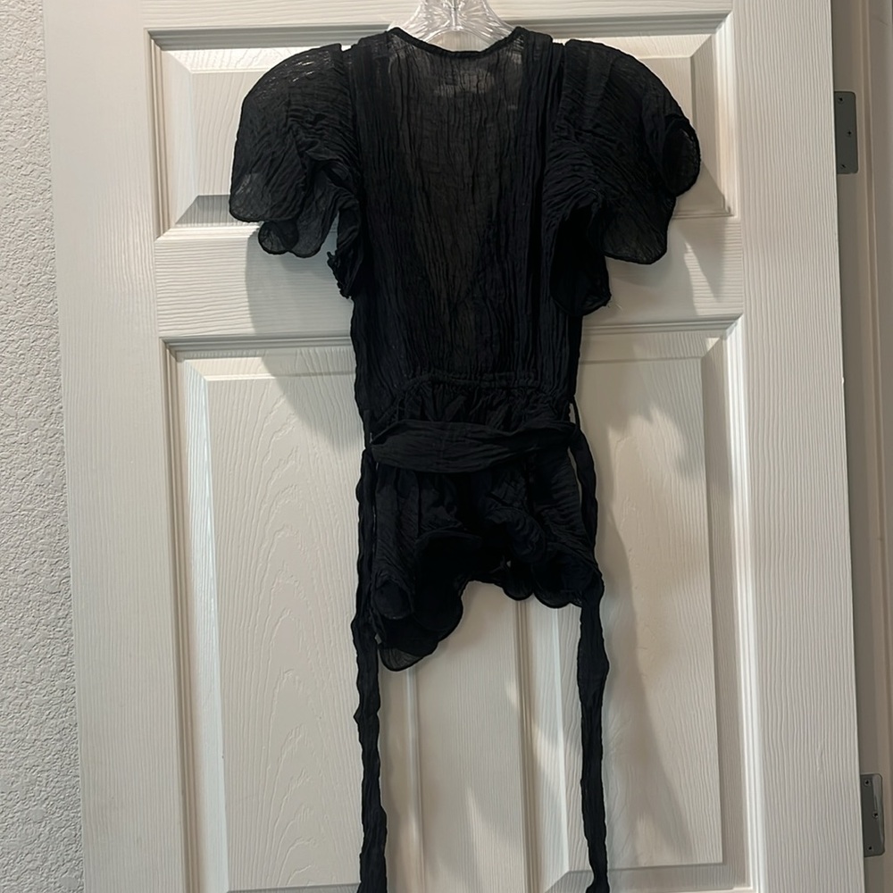 Chic Black Ruffled Blouse - Picture 6 of 6